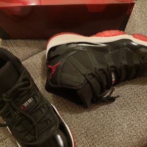 Air Jordan 11 Retro Bred XI Sz 9.5